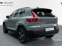 Nuevo Volvo XC40 Plus 163 CV (119 kW) 2025 Gris / plata SUV