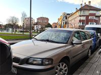 Usado Volvo V70 140 CV (102 kW) 2002 Beige Familiar