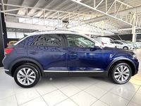 Usado VW T-Roc Advance 115 CV (84 kW) 2019 Azul SUV