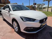 Usado Seat Leon ST Style 110 CV (80 kW) 2023 Blanco Familiar