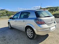 Usado Opel Astra Enjoy 115 CV (84 kW) 2008 Gris / plata Berlina