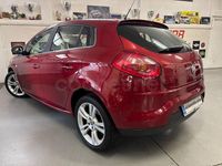 Usado Fiat Bravo Dynamic 120 CV (88 kW) 2011 Granate Utilitario