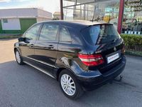 Usado Mercedes B180 109 CV (80 kW) 2008 Negro Monovolumen