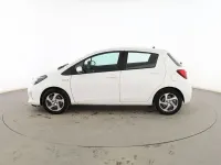 Usado Toyota Yaris Active 100 CV (73 kW) 2015 Blanco Utilitario