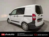 Usado Ford Tourneo Courier Trend 76 CV (55 kW) 2015 Blanco Monovolumen