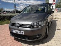 Usado VW Touran Advance 105 CV (77 kW) 2013 Gris / plata Monovolumen