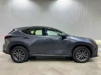 Usado Lexus NX350h Business Edition 242 CV (177 kW) 2022 Gris SUV