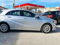Usado Mercedes A180 110 HP (80 kW) 2017 Cinzento Citadino