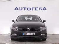 Usado VW Passat 122 CV (89 kW) 2022 Gris Familiar