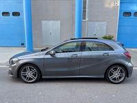 Usado Mercedes A220 AMG line 177 CV (130 kW) 2016 Gris / plata Berlina