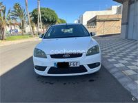 Usado Ford Focus Sport 115 CV (84 kW) 2006 Blanco Berlina