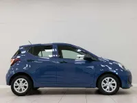 Usado Hyundai i10 67 CV (49 kW) 2017 Azul Utilitario