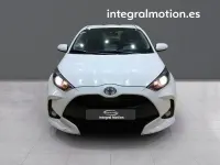 Usado Toyota Yaris Business Edition 69 CV (50 kW) 2022 Blanco Utilitario