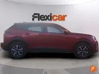 Usado Peugeot 2008 Active 100 CV (73 kW) 2023 Rojo SUV