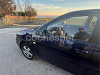 Usado VW Polo Trendline 75 CV (55 kW) 2004 Azul Berlina