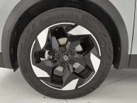 Usado Renault Captur Techno 100 CV (73 kW) 2025 Gris SUV