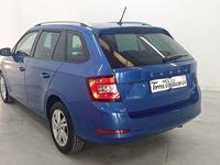 Usado Skoda Fabia Ambition 95 CV (69 kW) 2020 Azul Familiar