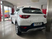 Usado Kia Stonic 101 CV (74 kW) 2025 Blanco SUV