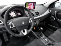 Usado Renault Mégane GrandTour Dynamique 110 CV (80 kW) 2013 Gris / plata Familiar