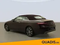 Usado Mercedes E220 194 CV (142 kW) 2021 Manufaktur exclusivo rojo rube Descapotable