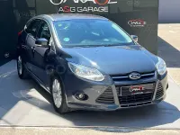 Usado Ford Focus Trend 125 CV (91 kW) 2013 Gris / plata Berlina