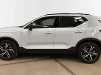 Usado Volvo XC40 Plus 163 CV (119 kW) 2025 Negro SUV