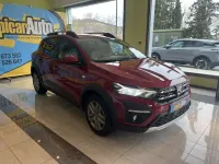 Usado Dacia Sandero Comfort 101 CV (74 kW) 2021 Burdeos Utilitario