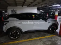 Usado Renault Captur Techno 100 CV (73 kW) 2025 Gris / plata SUV