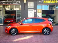 Usado Renault Clio V Zen 100 CV (73 kW) 2020 Naranja Berlina
