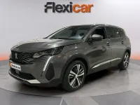 Usado Peugeot 5008 Allure 131 CV (96 kW) 2021 Gris SUV