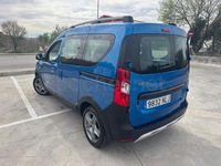 Usado Dacia Dokker Essentiel 102 CV (75 kW) 2019 Azul Monovolumen