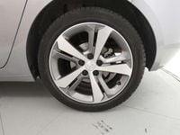 Usado Peugeot 308 Allure 131 CV (96 kW) 2020 Gris Berlina