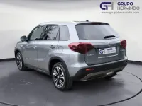 Usado Suzuki Vitara GLX 116 CV (85 kW) 2023 Gris / plata SUV