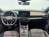Usado Cupra Leon 204 CV (150 kW) 2025 Gris / plata Berlina