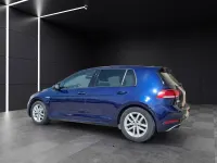 Usado VW Golf VII Business 130 CV (95 kW) 2019 Azul Berlina