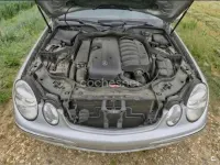 Usado Mercedes E270 Elegance 170 CV (125 kW) 2004 Gris / plata Familiar