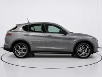 Usado Alfa Romeo Stelvio Sprint 160 CV (117 kW) 2023 Negro SUV