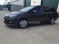 Usado Opel Astra Business 110 CV (80 kW) 2016 Marrón Familiar