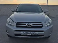Usado Toyota RAV4 136 CV (100 kW) 2008 Gris SUV
