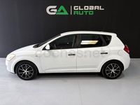 Usado Kia Ceed 109 CV (80 kW) 2008 Blanco Utilitario