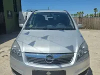 Usado Opel Zafira Enjoy 120 CV (88 kW) 2007 Gris / plata Monovolumen