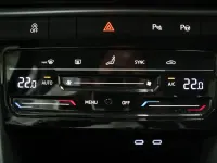 Usado VW T-Roc Life 110 CV (80 kW) 2022 Negro SUV