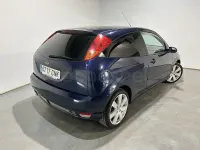 Usado Ford Focus Trend 115 CV (84 kW) 2003 Azul Berlina