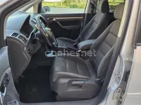 Usado VW Touran 105 CV (77 kW) 2008 Gris / plata Monovolumen