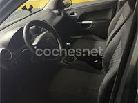 Usado Ford Fiesta Trend 80 CV (58 kW) 2005 Negro Utilitario