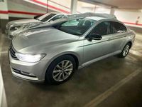 Usado VW Passat Advance 120 CV (88 kW) 2017 Gris Berlina