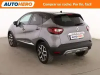 Usado Renault Captur Zen 90 CV (66 kW) 2018 Gris SUV