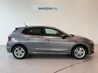 Usado Skoda Fabia Selection 80 CV (58 kW) 2025 Gris Utilitario