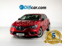 Usado Renault Mégane IV Zen 131 CV (96 kW) 2017 Rojo Berlina