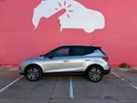 Usado Seat Arona Xperience 110 CV (80 kW) 2023 Gris SUV